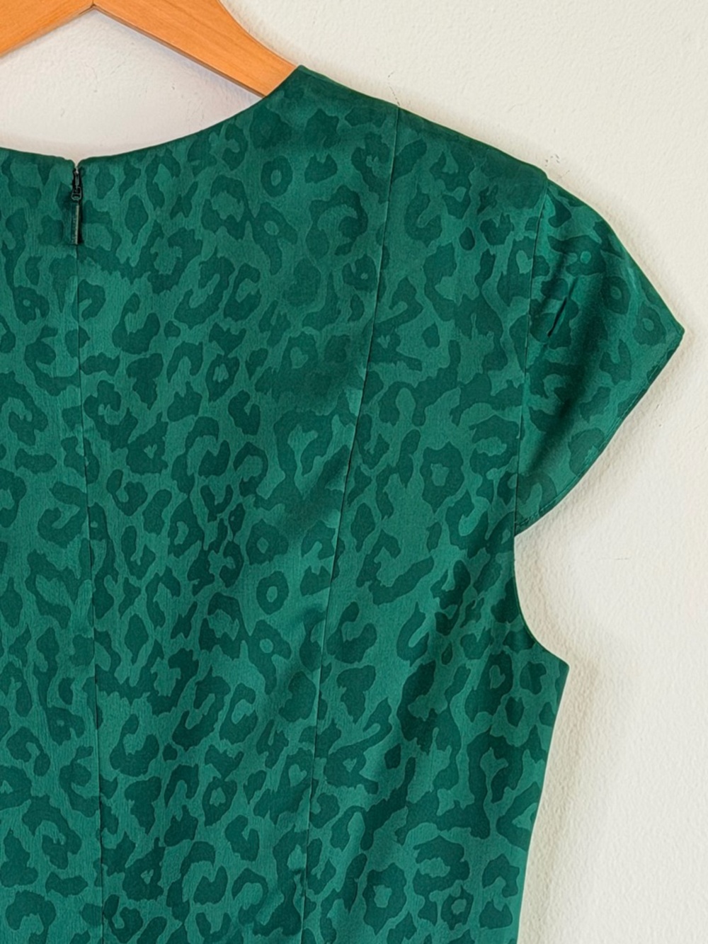 NEW Ted Baker Bellana Emerald Jaquard Leopard Dress TB Size 1 US Women’s Size 4 - Picture 12 of 15